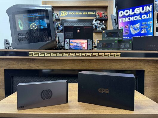 GPD G1 AMD Radeon RX 7600M XT 8GB GDDR6 RDNA3 Mimarili Oculink  USB4 Thunderbolt 4 Girişli EGPU Harici Ekran Kartı (İKİNCİ EL)