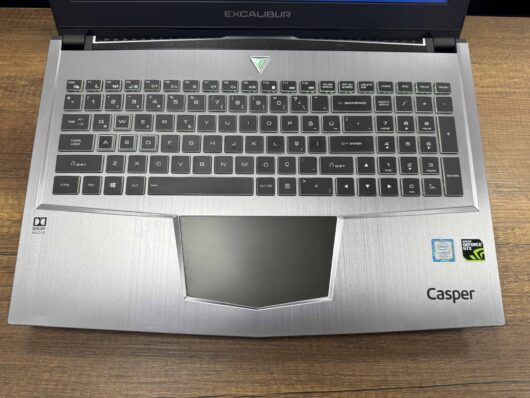 Casper Excalibur G750.7700-B510A Intel Core i7 7700HQ 32GB RAM 256GB + 1TB SSD W10  GTX 1070 15.6” UHD (4K) (İKİNCİ EL) - Görsel 2