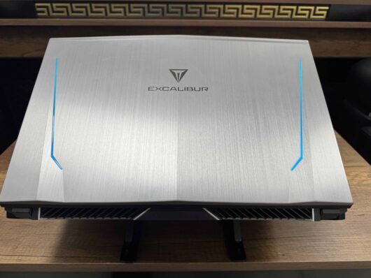 Casper Excalibur G750.7700-B510A Intel Core i7 7700HQ 32GB RAM 256GB + 1TB SSD W10  GTX 1070 15.6” UHD (4K) (İKİNCİ EL) - Görsel 3