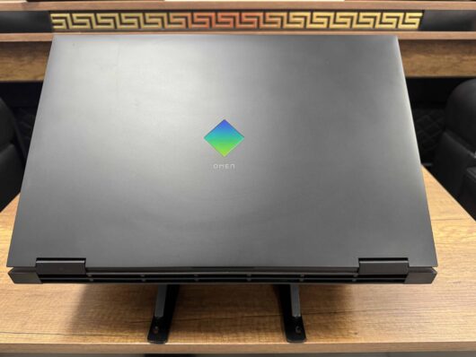 Hp Omen 17-CK2000NT Intel Core i9 13900HX 32GB RAM 2TB SSD W11 RTX4090 17,3” QHD 240 Hz 7P6D3EA (İKİNCİ EL) - Görsel 3