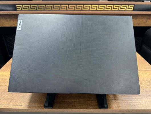 Lenovo V15 G4 AMN AMD Ryzen 5 7520U 8GB RAM 512GB SSD 15.6" FHD 82YU00QKTX (İKİNCİ EL) - Görsel 3