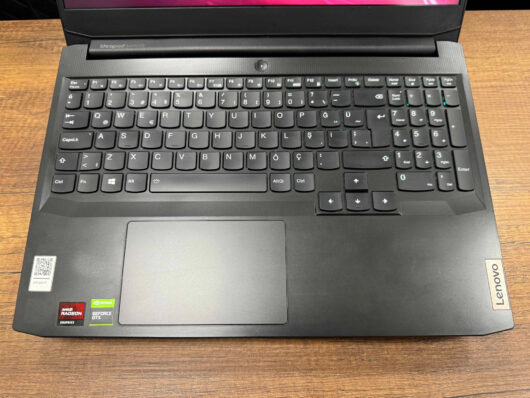 Lenovo IdeaPad Gaming 3 15ACH6 AMD Ryzen 5 5600H 8GB RAM 512GB SSD GTX1650 15.6” FHD 120Hz 82K200K3TX (İKİNCİ EL) - Görsel 2