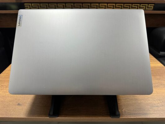 Lenovo IdeaPad 3 15ALC6 AMD Ryzen 7 5700U 8GB RAM 512GB SSD W10 15.6” FHD 82KU01YHTX (İKİNCİ EL) - Görsel 3