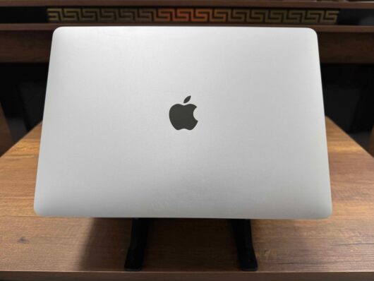 Apple MacBook Air M1 8GB RAM 256GB SSD macOS 13” QHD+ Uzay Grisi MGN63TU/A (İKİNCİ EL) - Görsel 3