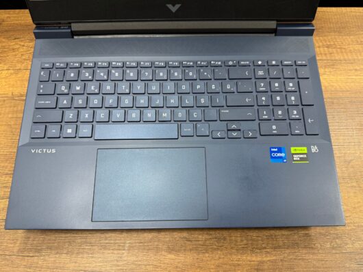HP Victus 16-D0021NT Intel Core i7 11800H 16GB RAM 1TB SSD RTX3060 W10 16.1” FHD 144Hz 4H0X7EA (İKİNCİ EL) - Görsel 2