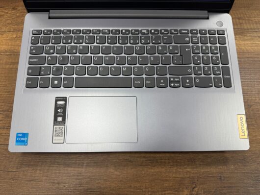 Lenovo IdeaPad 3 15AIU7 Intel Core i3 1215U 8GB RAM 256GB SSD W11 15.6” FHD 82RK00X8TX (İKİNCİ EL) - Görsel 2
