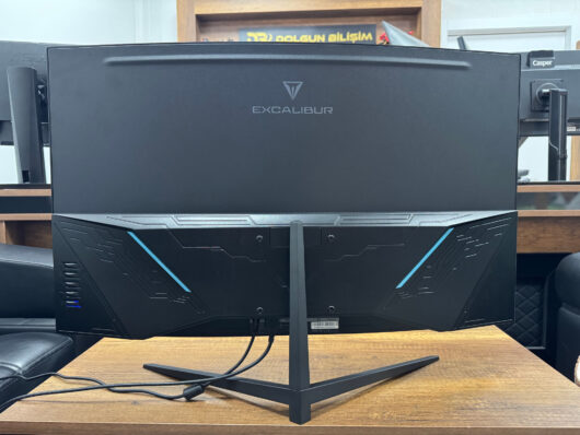 Casper Excalibur M.E315FHD-G 31.5” Full HD 240Hz 1ms Curved Oyuncu Monitörü (İKİNCİ EL) - Görsel 5