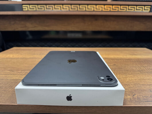 Apple iPad Pro 7. Nesil 256GB 11” MVV83TU/A Uzay Siyahı Tablet (İKİNCİ EL) - Görsel 4