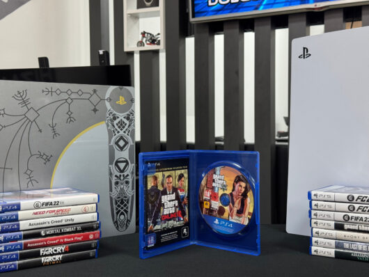 Grand Theft Auto 5 Gta 5 Ps4 - Ps5 Oyun CD’si (İKİNCİ EL) - Görsel 4
