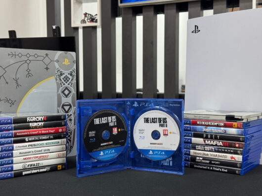 The Last Of Us Part 2 Ps4 - Ps5 Oyun CD’si (İKİNCİ EL) - Görsel 3