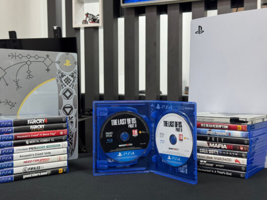 The Last Of Us Part 2 Ps4 - Ps5 Oyun CD’si (İKİNCİ EL) - Görsel 4