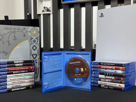 Uncharted 4 Ps4 - Ps5 Oyun CD’si (İKİNCİ EL) - Görsel 3
