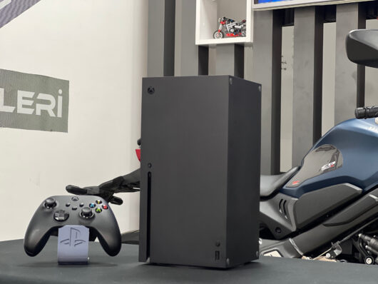 Microsoft Xbox Series X 1 TB SSD Siyah Tek Kol Kutusuz (İKİNCİ EL) - Görsel 2