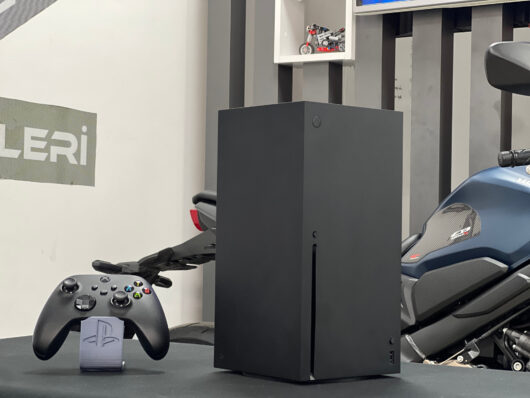 Microsoft Xbox Series X 1 TB SSD Siyah Tek Kol Kutusuz (İKİNCİ EL) - Görsel 3
