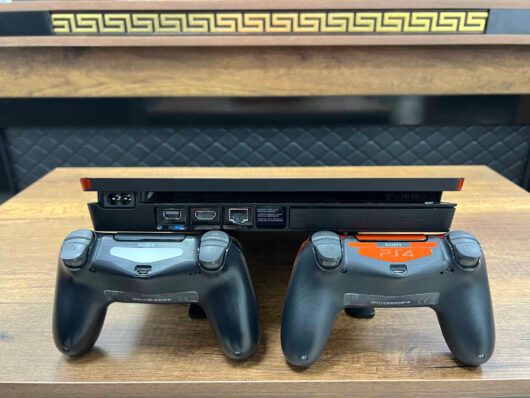 ÖZEL SERİ PlayStation 4 Slim Turuncu 500 GB Çift Kol | (İKİNCİ EL) - Görsel 6