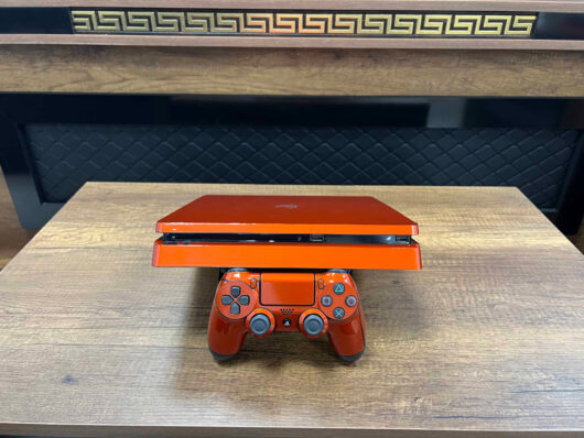 ÖZEL SERİ PlayStation 4 Slim Turuncu 500 GB Tek Kol | (İKİNCİ EL) - Görsel 4