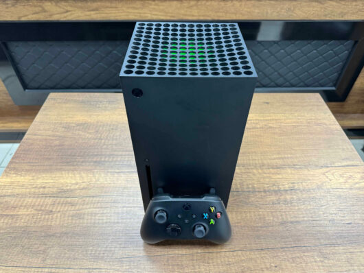 Microsoft Xbox Series X 1 TB SSD Tek Kol Siyah Kutusuz (İKİNCİ EL) - Görsel 3