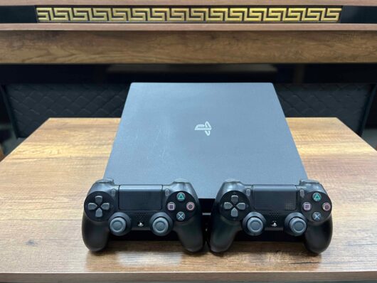PlayStation 4 Pro 1 TB Çift Kol (İKİNCİ EL) - Görsel 3