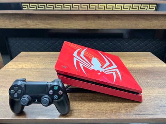 PlayStation 4 Slim Spider-Man Edition 500 GB Tek Kol (İKİNCİ EL) - Görsel 5