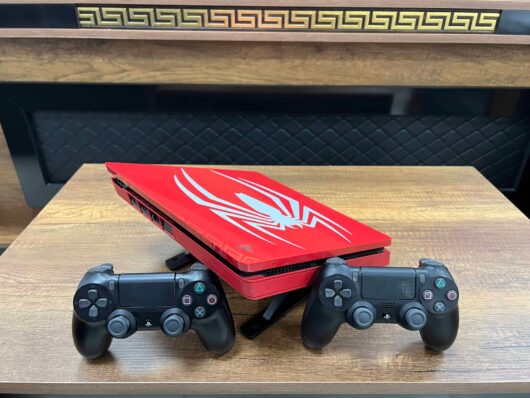 PlayStation 4 Slim Spider-Man Edition 500 GB Çift Kol (İKİNCİ EL) - Görsel 6