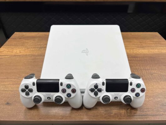 PlayStation 4 Slim Beyaz 1 TB Çift Kol (İKİNCİ EL) - Görsel 3