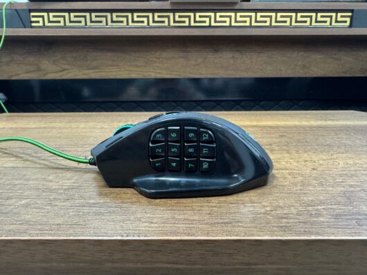 Monster Pusat V8 Optik Kablolu Oyuncu Mouse (İKİNCİ EL) - Görsel 3