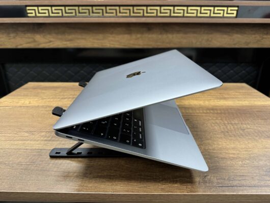 Apple MacBook Air M1 8GB RAM 256GB SSD macOS 13” QHD+ Uzay Grisi MGN63TU/A (İKİNCİ EL) - Görsel 6