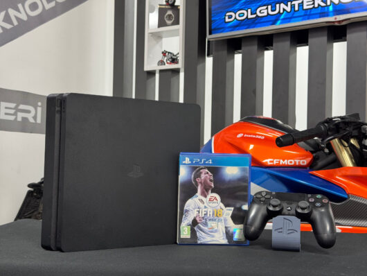 PlayStation 4 Slim 500GB Tek Kol + Fifa 18 Oyun CD’si (İKİNCİ EL) - Görsel 2