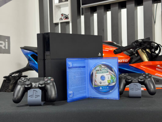 PlayStation 4 Fat 500GB Çift Kol + Pes 2021 Oyun CD’si (İKİNCİ EL) - Görsel 3