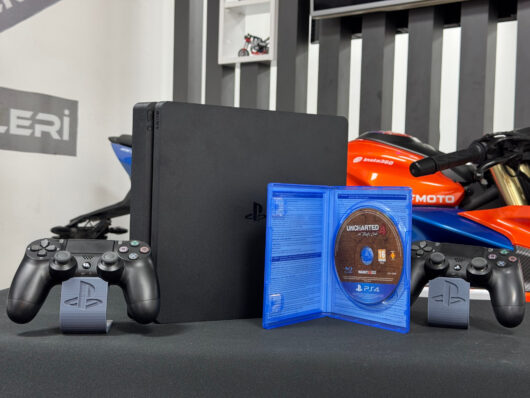 PlayStation 4 Slim 500GB Çift Kol + Uncharted 4 Oyun CD’si (İKİNCİ EL) - Görsel 3