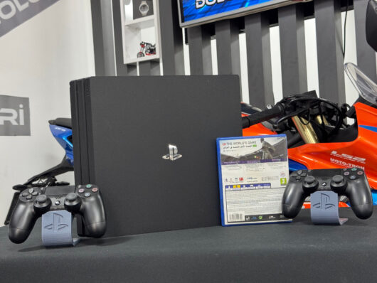PlayStation 4 Pro 1TB Çift Kol + Fifa 18 Oyun CD’si (İKİNCİ EL) - Görsel 5