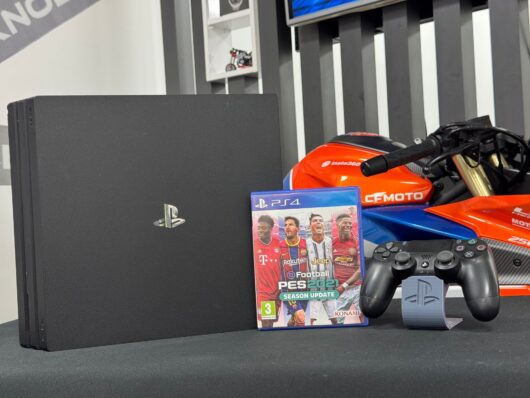PlayStation 4 Pro 1TB Tek Kol + Pes 2021 Oyun CD’si (İKİNCİ EL) - Görsel 2