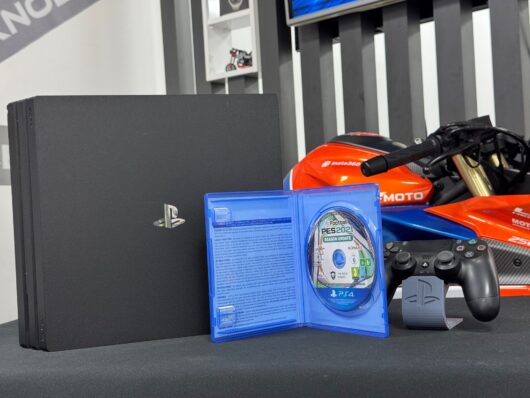 PlayStation 4 Pro 1TB Tek Kol + Pes 2021 Oyun CD’si (İKİNCİ EL) - Görsel 3