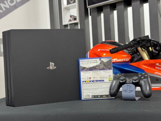 PlayStation 4 Pro 1TB Tek Kol + Fifa 18 Oyun CD’si (İKİNCİ EL) - Görsel 5