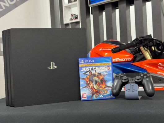 PlayStation 4 Pro 1TB Tek Kol + Just Cause 3 Oyun CD’si (İKİNCİ EL) - Görsel 2