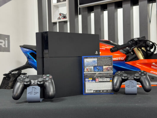 PlayStation 4 Fat 500GB Çift Kol + Grand Theft Auto (Gta5) Oyun CD’si (İKİNCİ EL) - Görsel 5