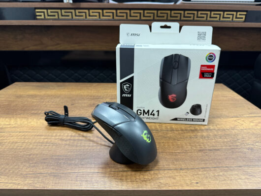 MSI Clutch GM41 LightWeight RGB Şarjlı Makrolu Ergonomik Optik Kablosuz Oyuncu Mouse (İKİNCİ EL) - Görsel 5