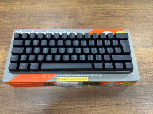 SteelSeries Apex 9 Mini Mekanik Oyun Klavyesi (İKİNCİ EL) - Görsel 2