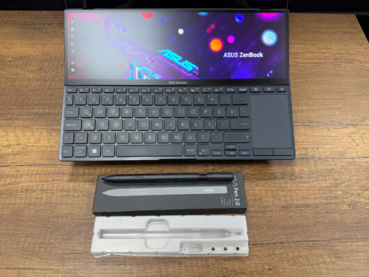 Asus ZenBook Pro 14 Duo OLED UX8402ZA-M3073W Intel Core i5 12500H 16GB RAM 1TB SSD Iris Xe W11 14.5” QHD+ 120Hz (İKİNCİ EL) - Görsel 2