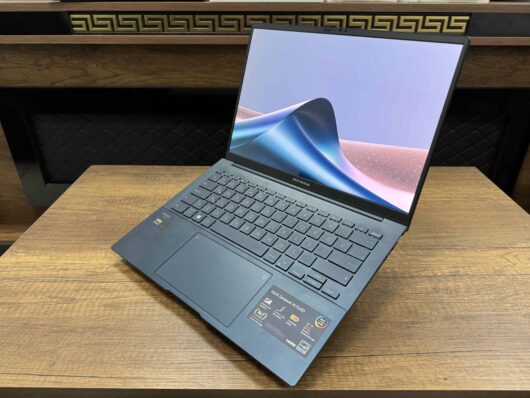 Asus ZenBook UX3405MA-PP086W Intel Core Ultra 5 125H 16GB RAM 512GB SSD W11 14” QHD+ OLED (İKİNCİ EL) - Görsel 9