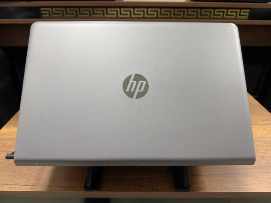 HP Pavilion 15-CC009NT Intel Core i5 7200U 8GB RAM 240GB SSD 940MX 15.6” FHD 2CL81EA (İKİNCİ EL) - Görsel 3