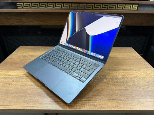 Apple MacBook Air M2 8GB RAM 256GB SSD 13.6” Gece Yarısı MLY33TU/A (İKİNCİ EL) - Görsel 4