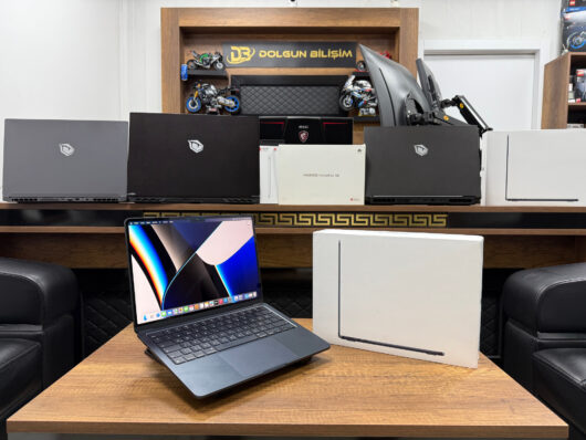 Apple MacBook Air M2 8GB RAM 256GB SSD 13.6” Gece Yarısı MLY33TU/A (İKİNCİ EL)