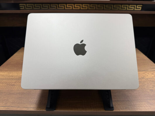 Apple MacBook Air M2 16GB RAM 256GB SSD 13.6” Yıldız Işığı MC7W4TU/A (İKİNCİ EL) - Görsel 3