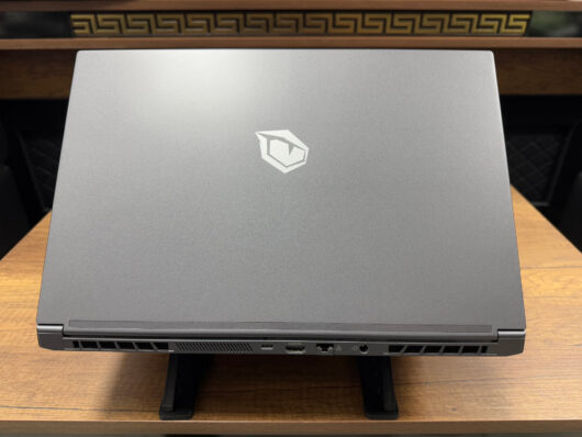 Monster Tulpar T5 V21.7 Intel Core i7 11800H 16GB 512GB SSD RTX3070 15.6” QHD 165Hz (İKİNCİ EL) - Görsel 3