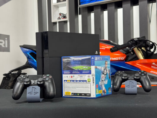 PlayStation 4 Fat 500GB Çift Kol + Fifa 19 Oyun CD’si (İKİNCİ EL) - Görsel 4