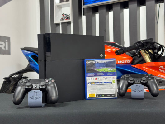 PlayStation 4 Fat 500GB Çift Kol + Fifa 19 Oyun CD’si (İKİNCİ EL) - Görsel 5