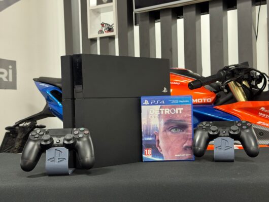 PlayStation 4 Fat 500GB Çift Kol + Detroit Oyun CD’si (İKİNCİ EL) - Görsel 2