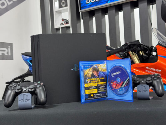 PlayStation 4 Pro 1TB Çift Kol + Fifa 19 Oyun CD’si (İKİNCİ EL) - Görsel 3
