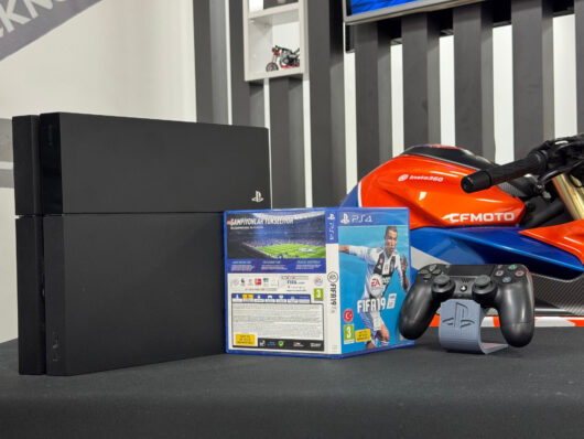 PlayStation 4 Fat 500GB Tek Kol + Fifa 19 Oyun CD’si (İKİNCİ EL) - Görsel 4